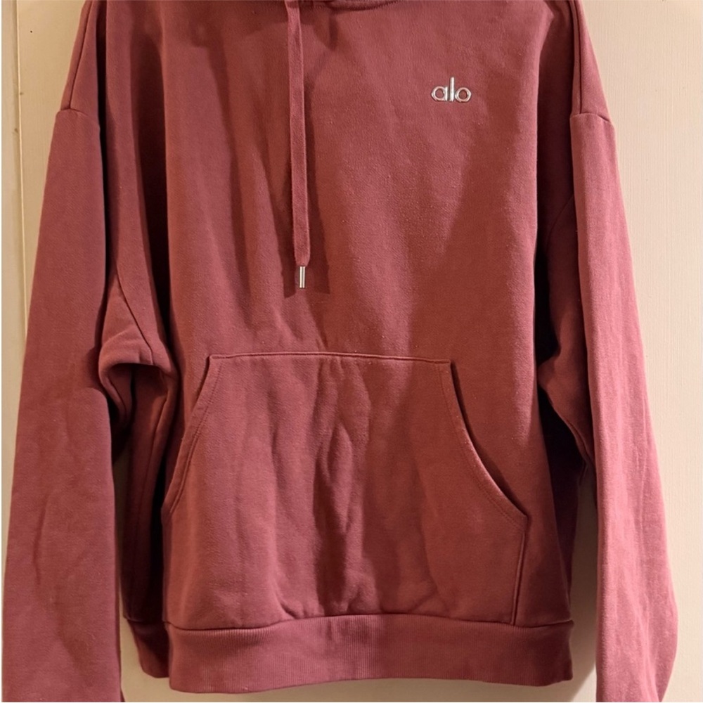ALO Yoga Rosewood Pullover Hoodie